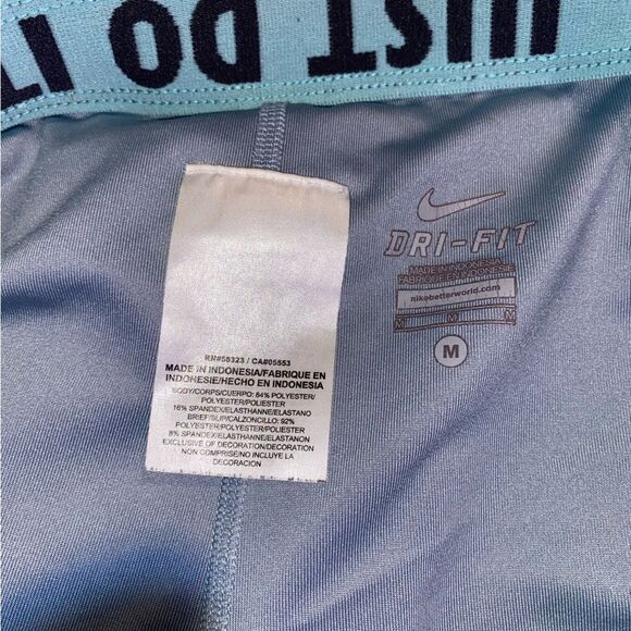 Nike Women’s Dri Fit Medium Gray & Blue Workout Shorts - Picture 6 of 7